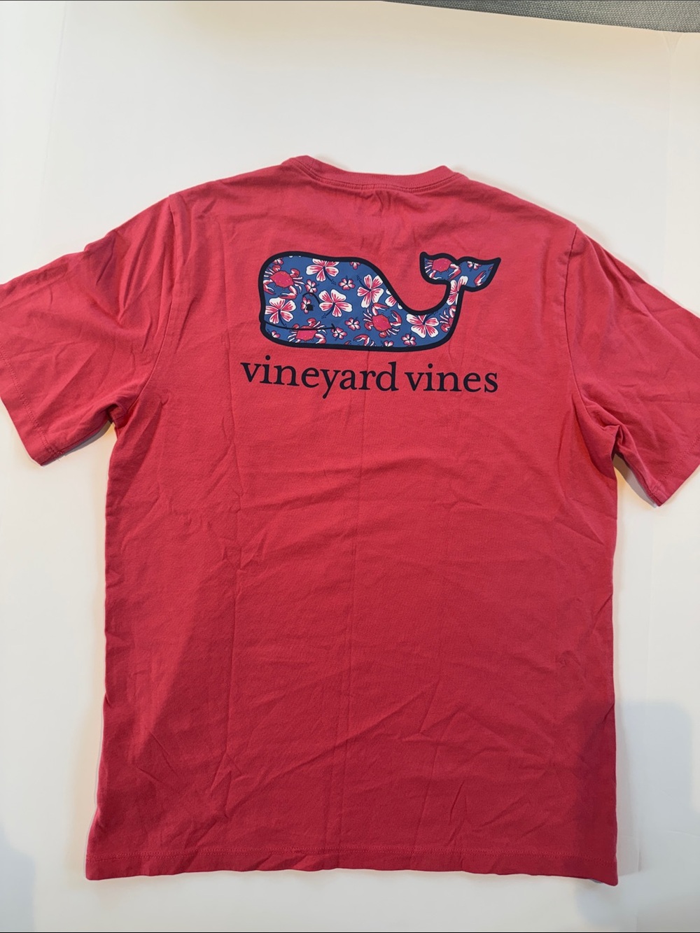 Vineyard Vines s 18 boys . Xl Coral Pocket Tee shirt floral whale
